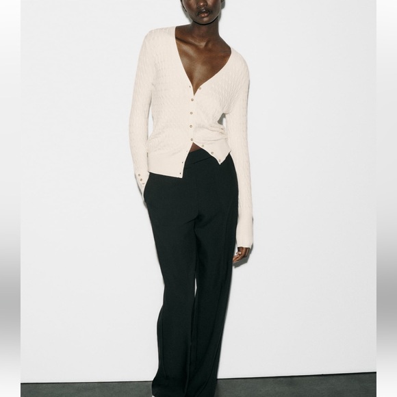 Zara cable knit cardigan with V neckline Off white/ cream NWT - Picture 2 of 7